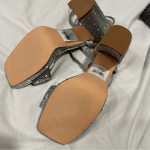 New Steve Madden Oleya Silver Rhinestone Glass Upper Sandal size 10 reg $149 - Picture 8 of 9